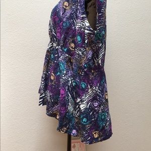 22/24 Cato floral print top! Gorgeous! Peplum